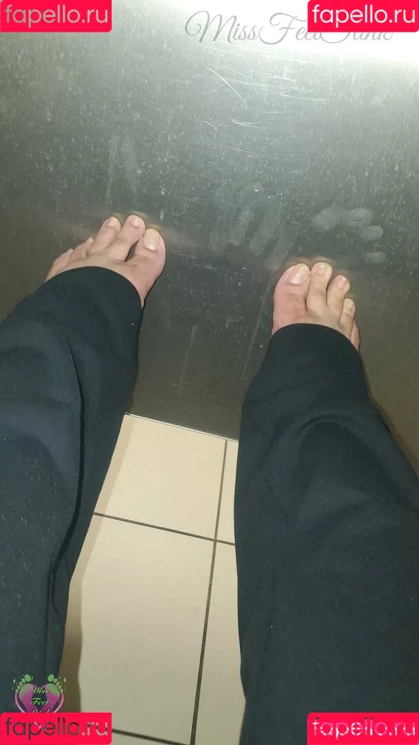 missfeetstink Onlyfans Photo Gallery 