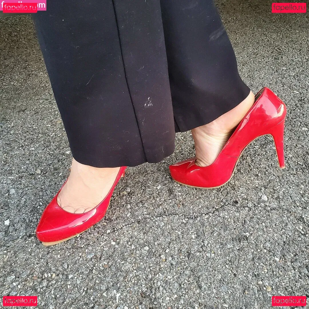 missfeetstink Onlyfans Photo Gallery 