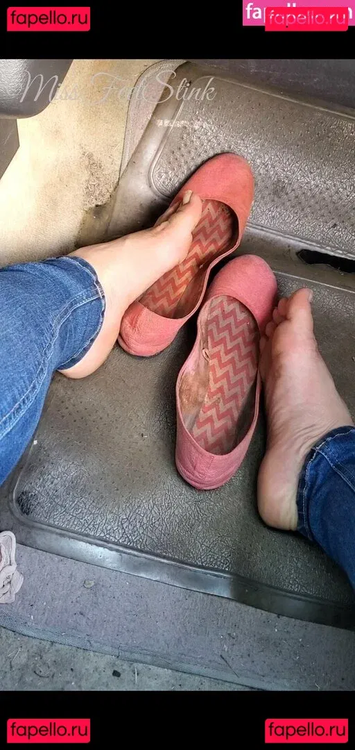 missfeetstink Onlyfans Photo Gallery 