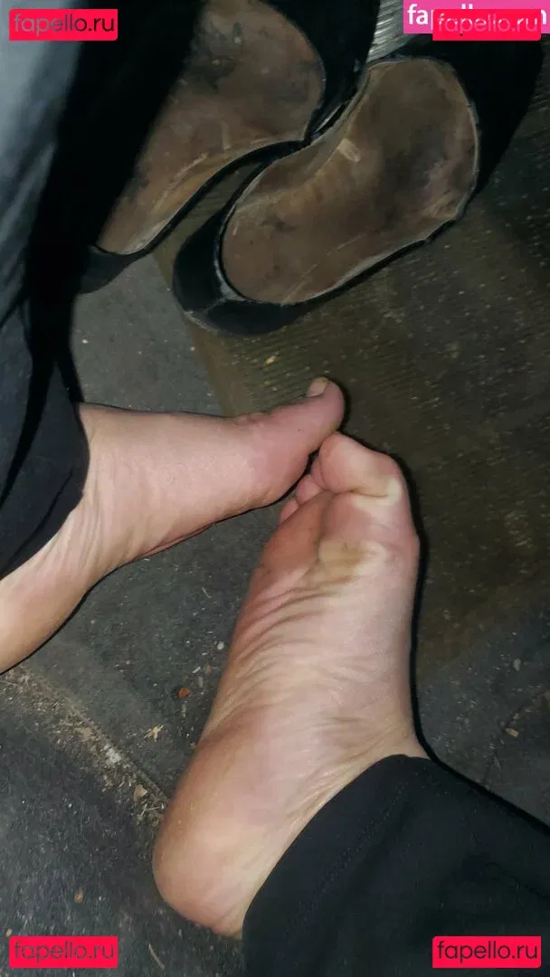 missfeetstink Onlyfans Photo Gallery 