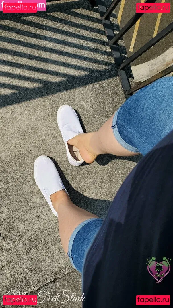 missfeetstink Onlyfans Photo Gallery 