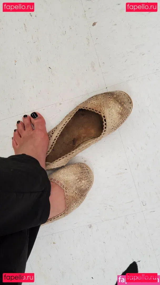 missfeetstink Onlyfans Photo Gallery 