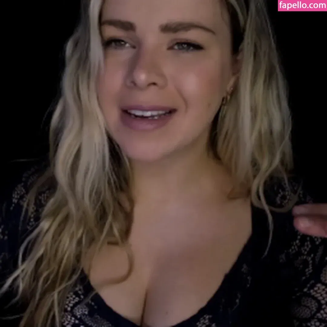 Scottish Murmurs ASMR Onlyfans Photo Gallery 