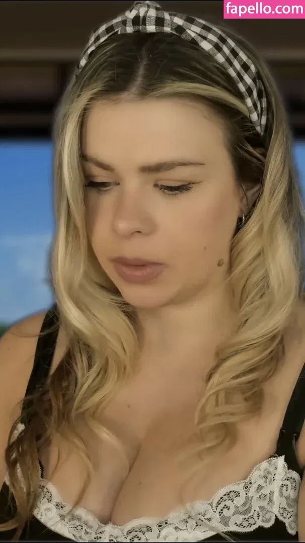 Scottish Murmurs ASMR Onlyfans Photo Gallery 