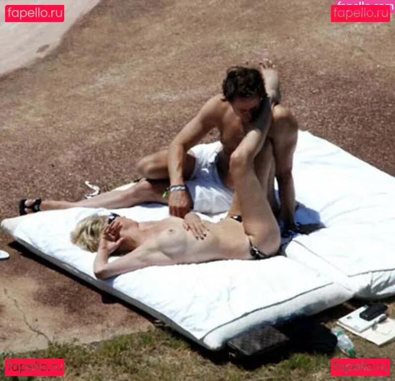 Sharon Stone Onlyfans Photo Gallery 