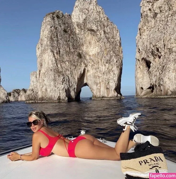 Wanda Nara Onlyfans Photo Gallery 