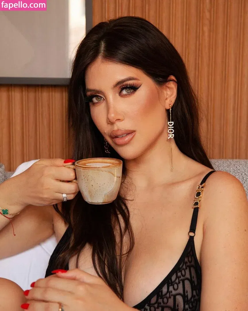 Wanda Nara Onlyfans Photo Gallery 