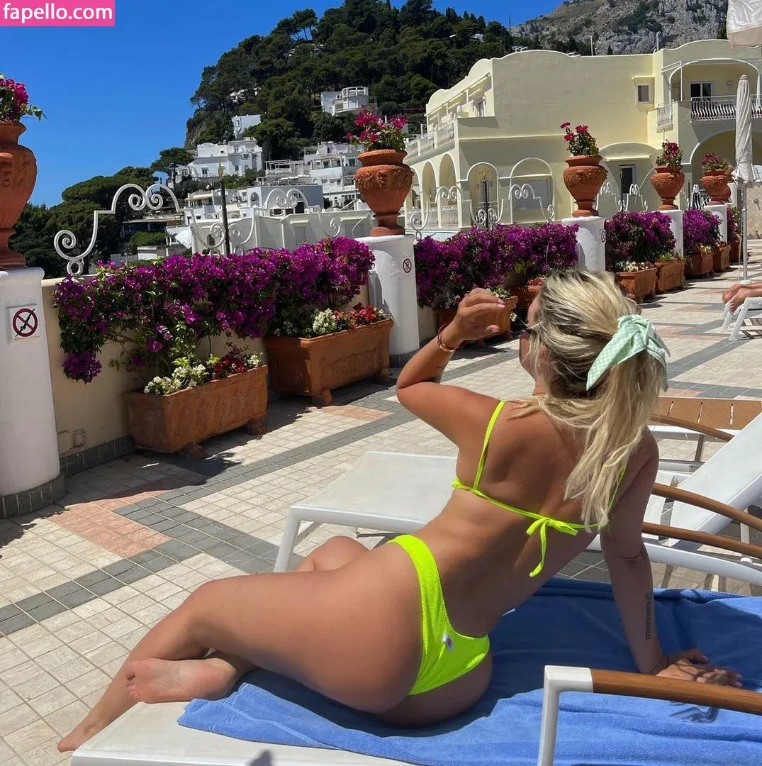 Wanda Nara Onlyfans Photo Gallery 
