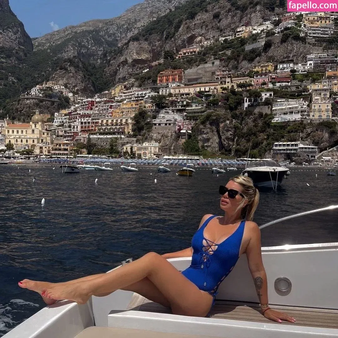 Wanda Nara Onlyfans Photo Gallery 