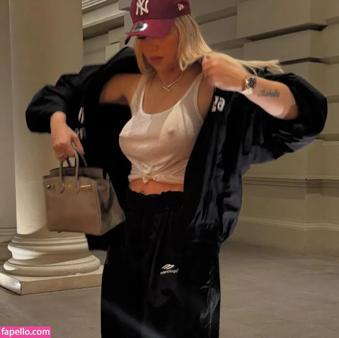 Wanda Nara Onlyfans Photo Gallery 