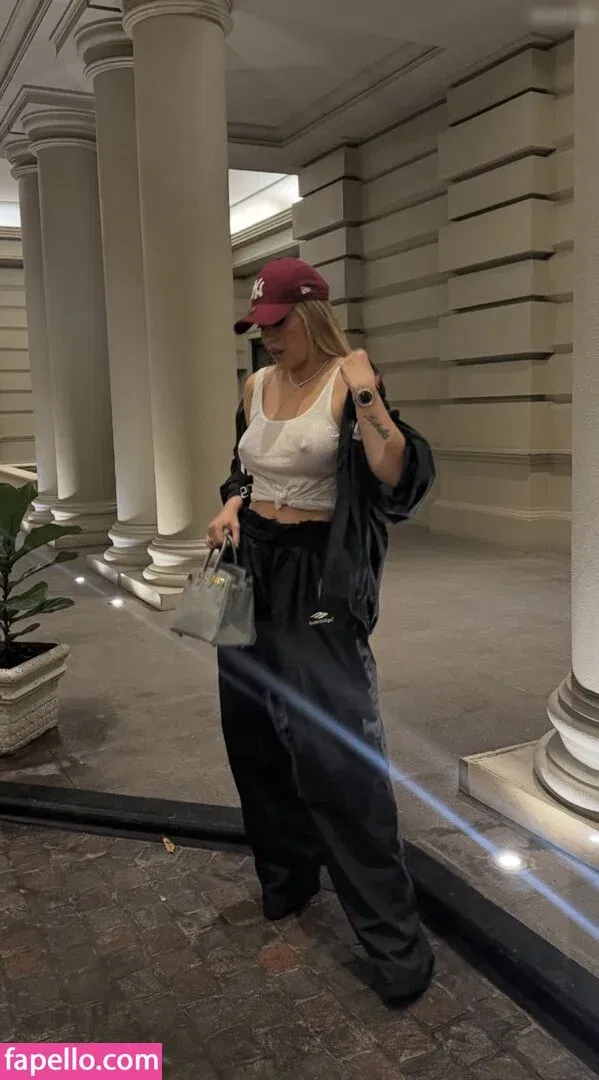 Wanda Nara Onlyfans Photo Gallery 