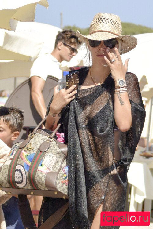 Wanda Nara Onlyfans Photo Gallery 