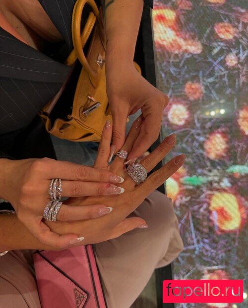 Wanda Nara Onlyfans Photo Gallery 