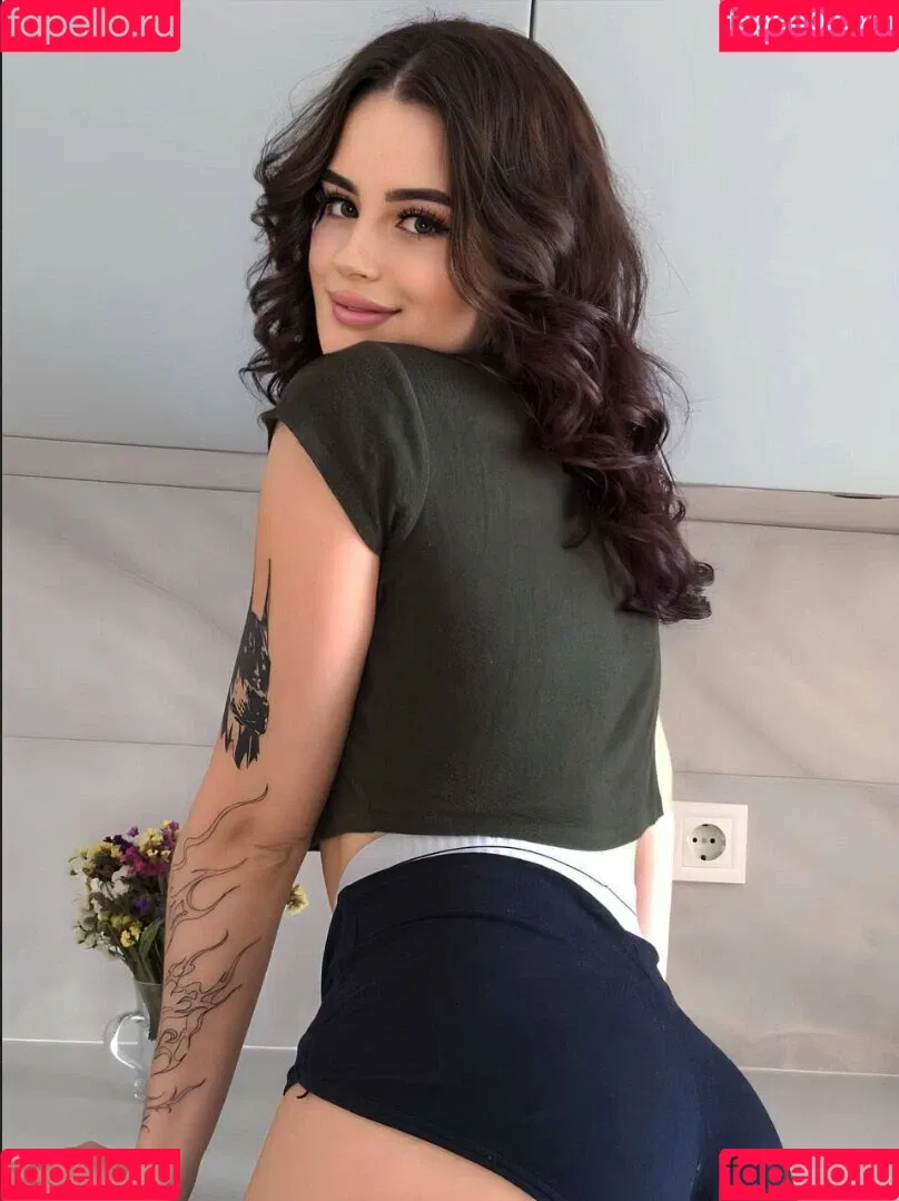 maltihoneyy Onlyfans Photo Gallery 