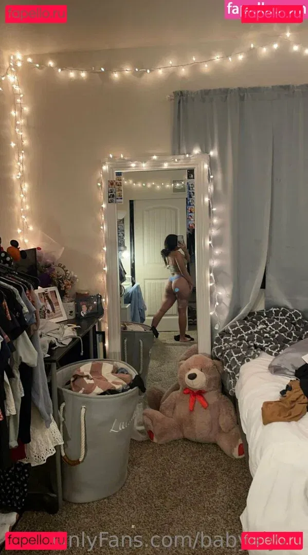 babyaly21 Onlyfans Photo Gallery 