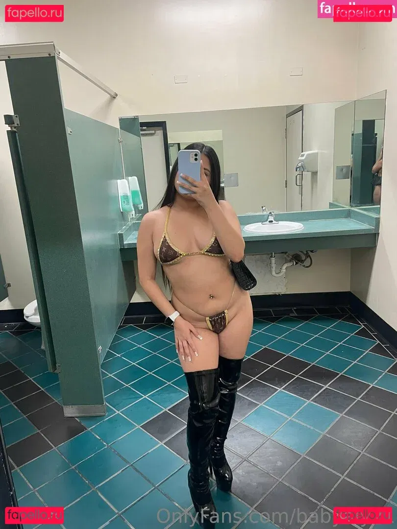 babyaly21 Onlyfans Photo Gallery 