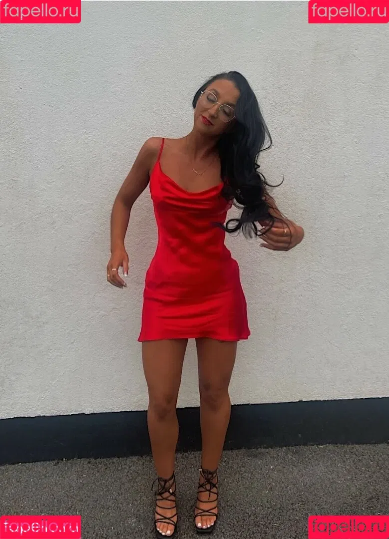 Sadhbh Flemming Onlyfans Photo Gallery 