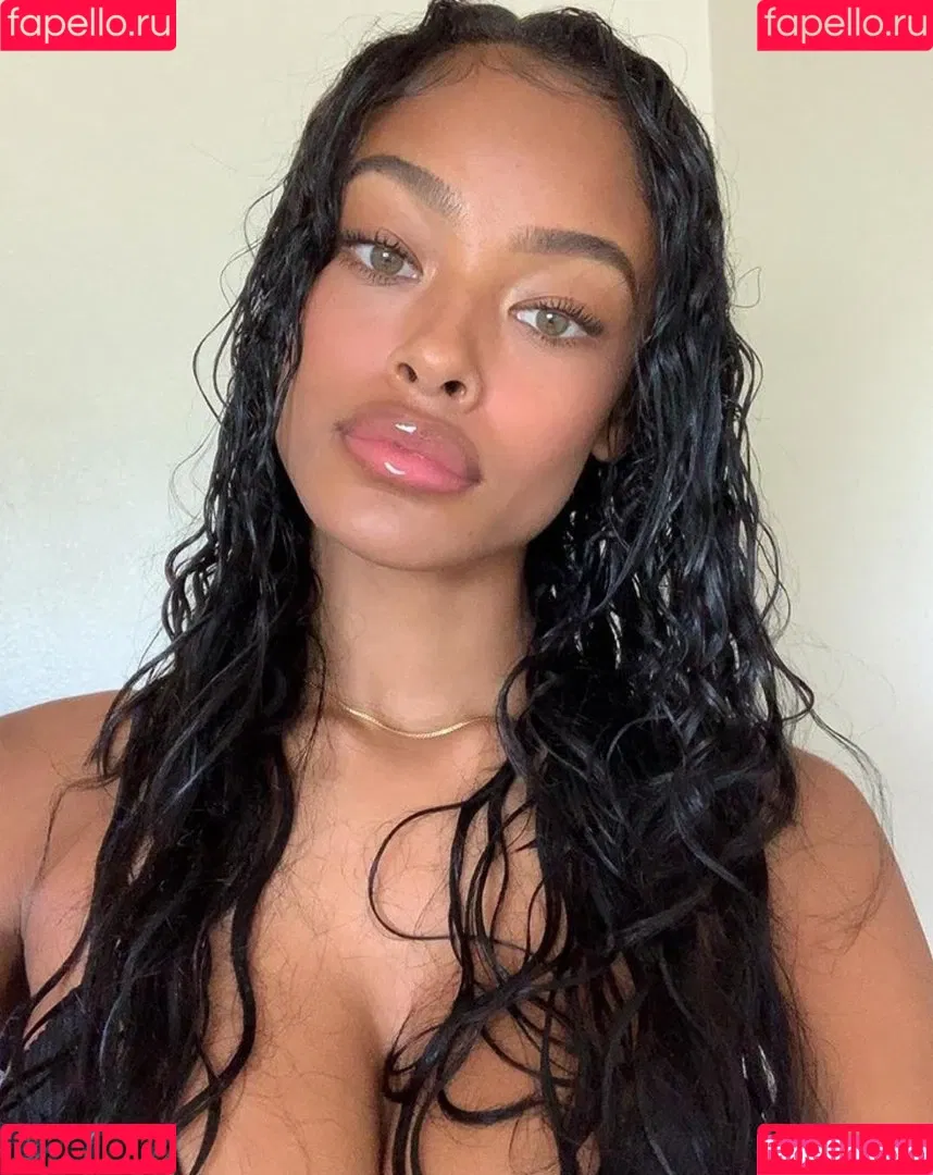 Vinetria Onlyfans Photo Gallery 