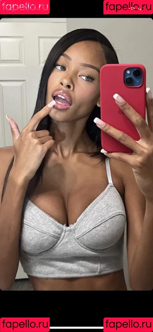 Vinetria Onlyfans Photo Gallery 