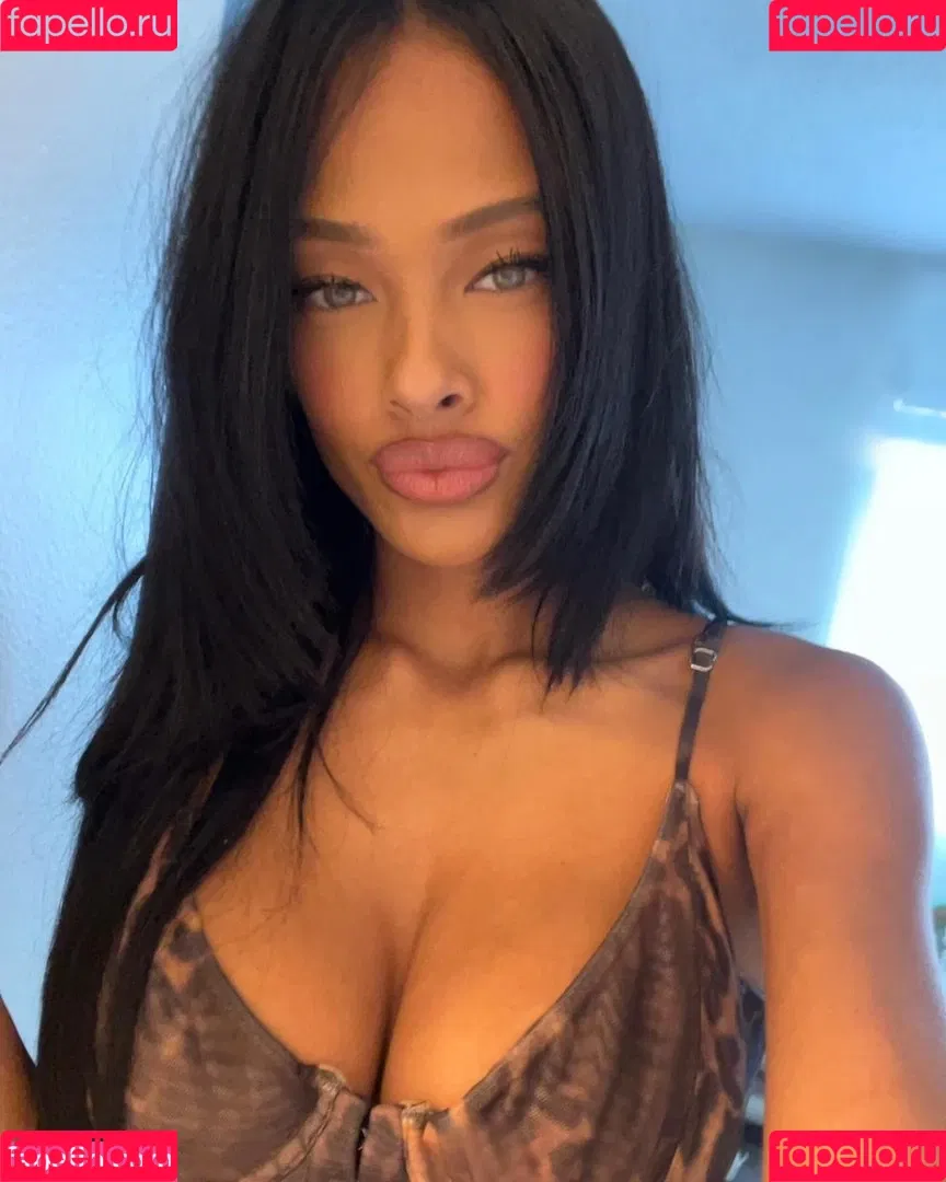 Vinetria Onlyfans Photo Gallery 