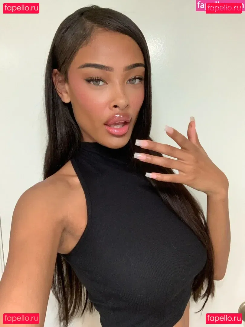 Vinetria Onlyfans Photo Gallery 