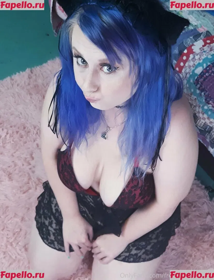 freeknockers420 Onlyfans Photo Gallery 