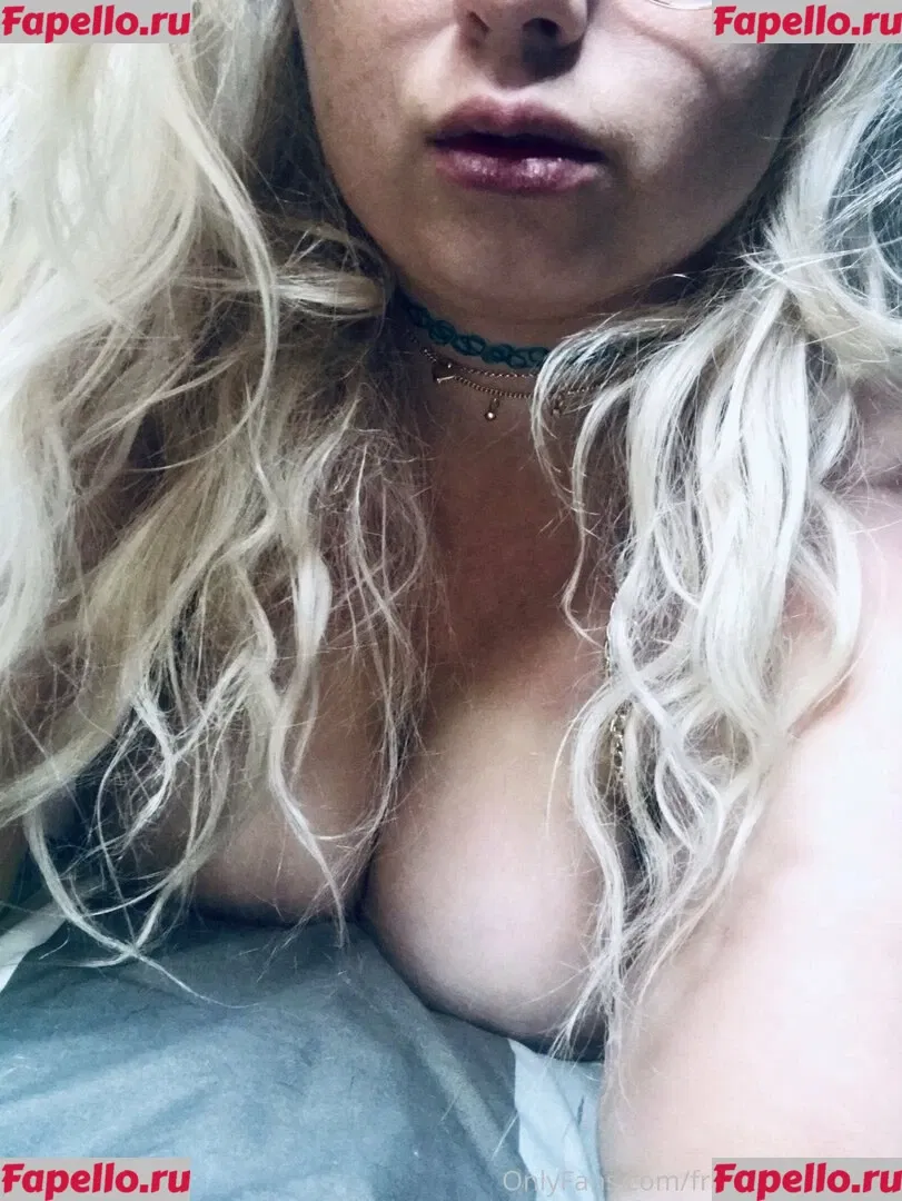 freeknockers420 Onlyfans Photo Gallery 