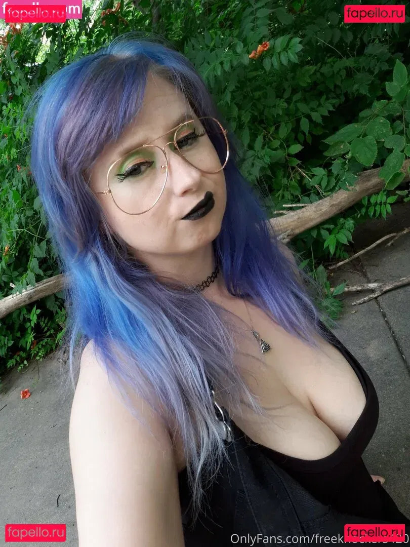 freeknockers420 Onlyfans Photo Gallery 