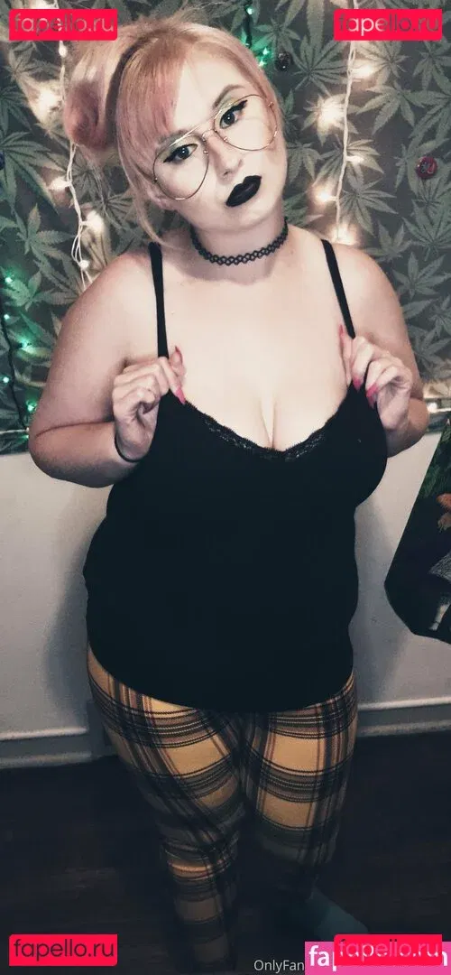 freeknockers420 Onlyfans Photo Gallery 