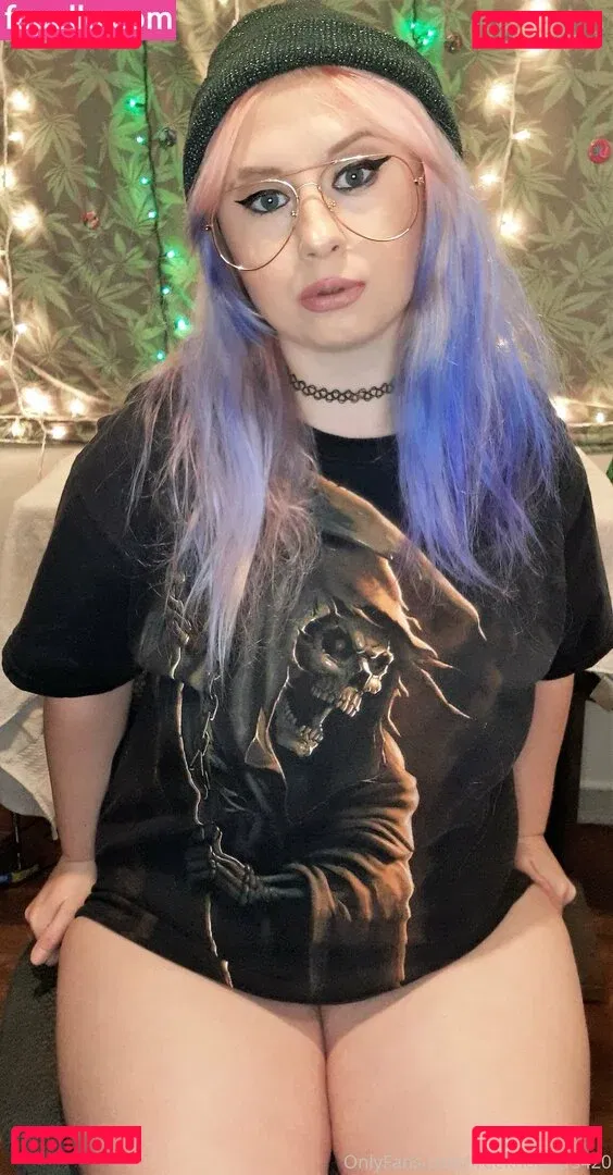 freeknockers420 Onlyfans Photo Gallery 