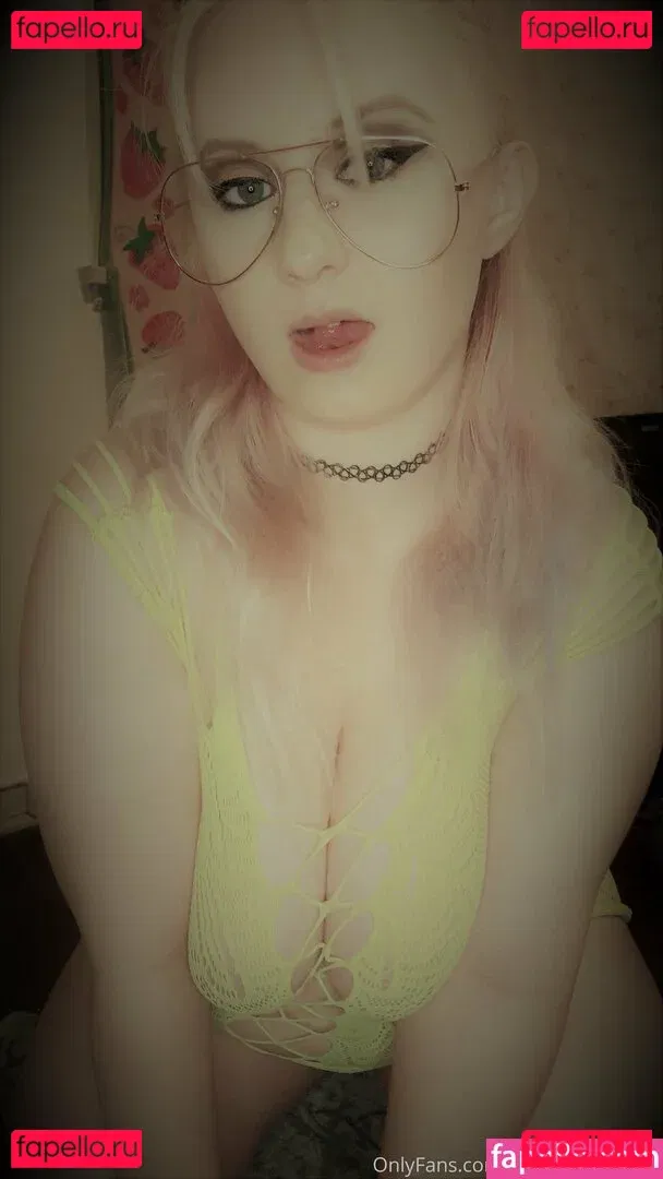 freeknockers420 Onlyfans Photo Gallery 