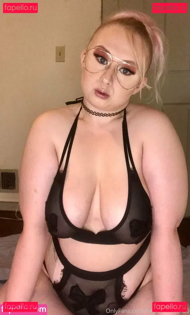 freeknockers420 Onlyfans Photo Gallery 