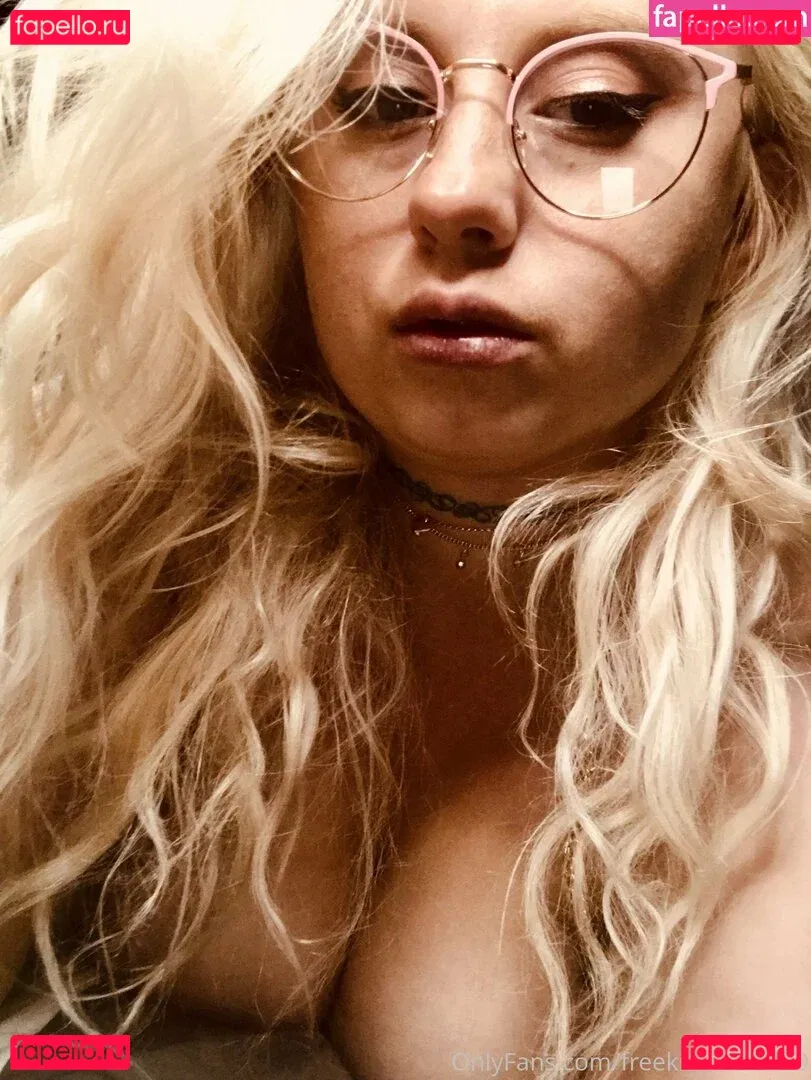 freeknockers420 Onlyfans Photo Gallery 