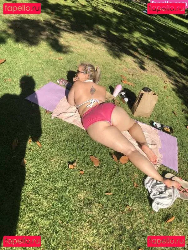 rose_la_reine Onlyfans Photo Gallery 