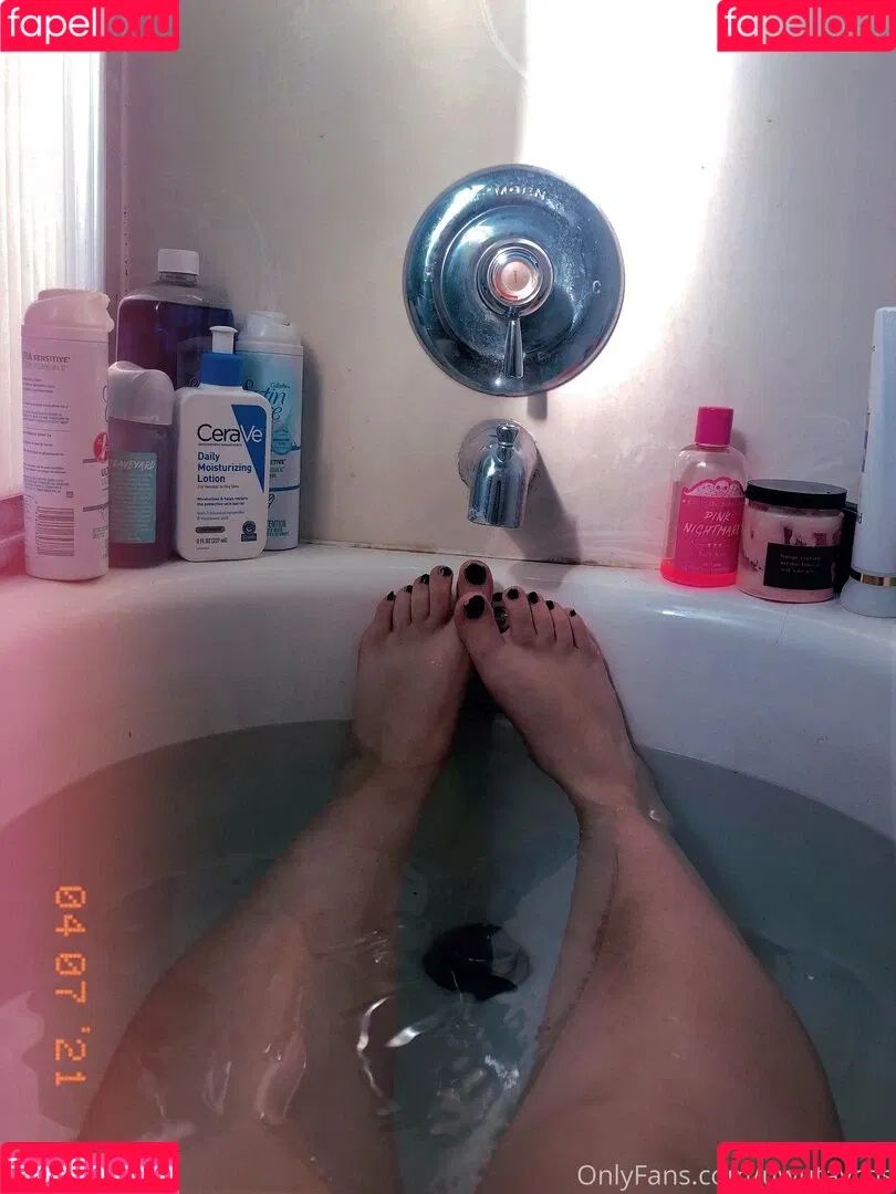 uwutaycos Onlyfans Photo Gallery 