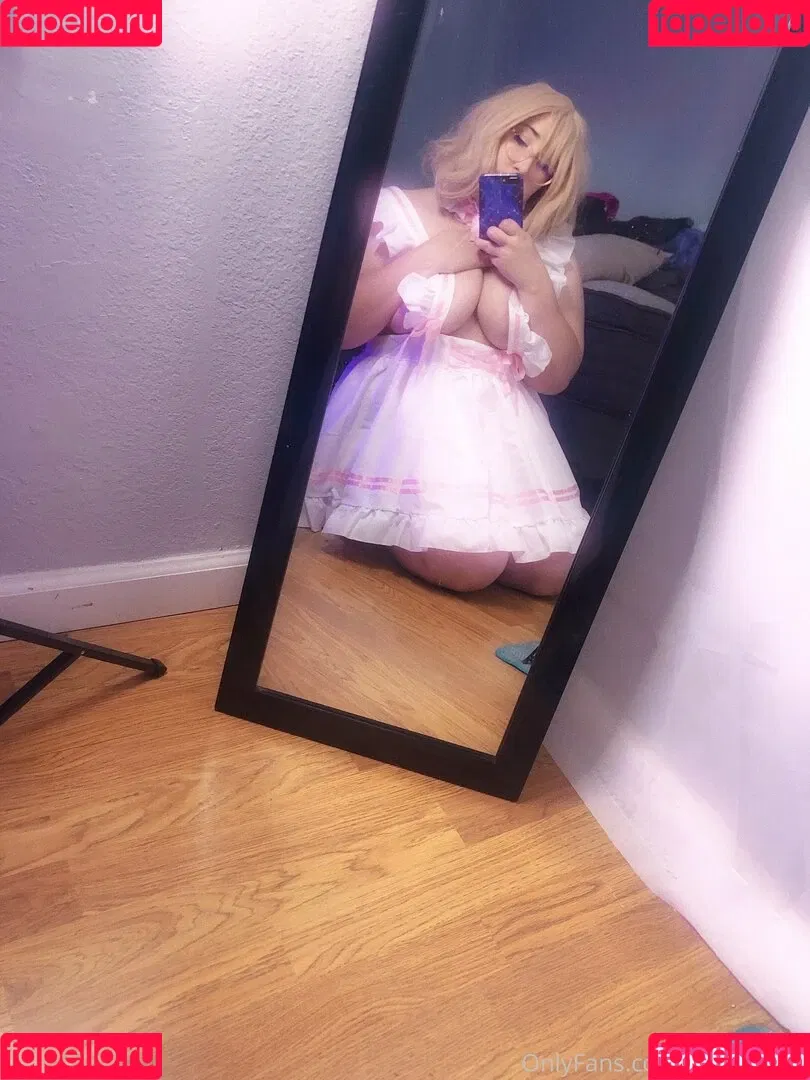 uwutaycos Onlyfans Photo Gallery 