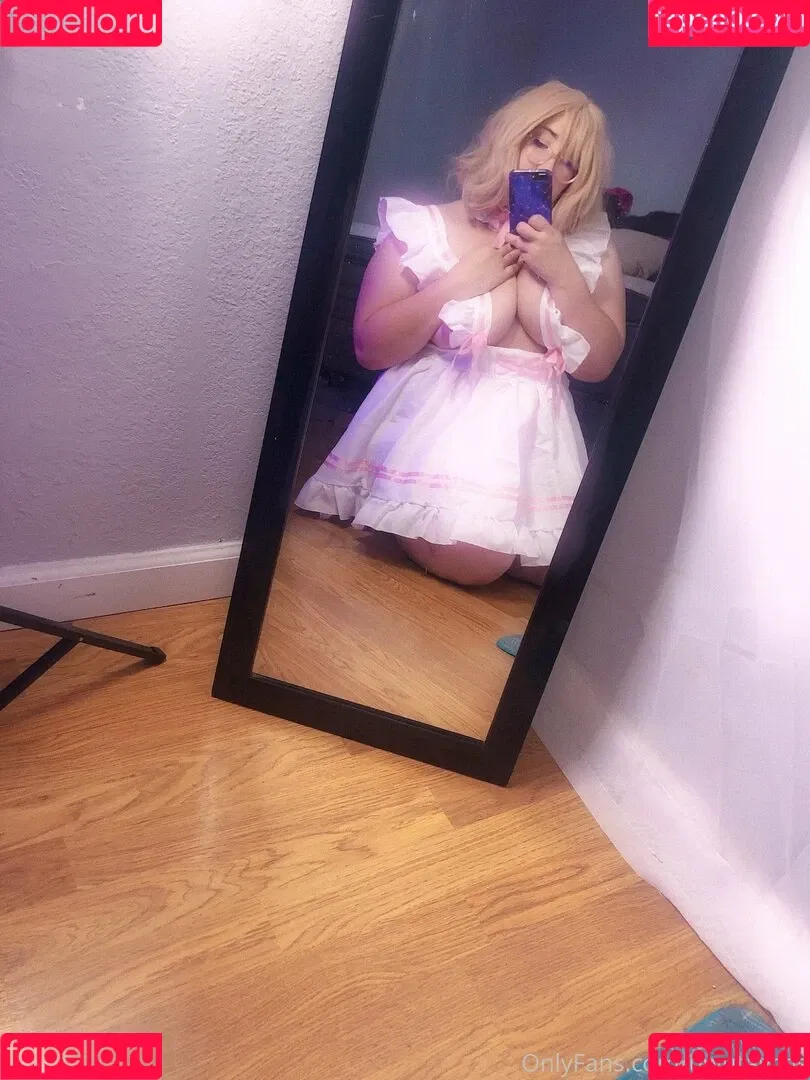 uwutaycos Onlyfans Photo Gallery 
