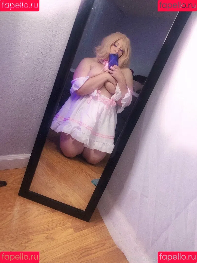 uwutaycos Onlyfans Photo Gallery 