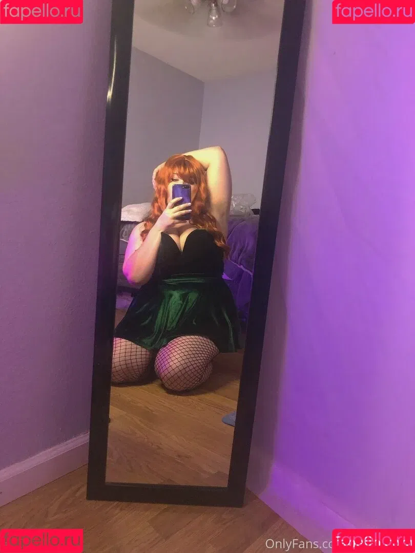 uwutaycos Onlyfans Photo Gallery 