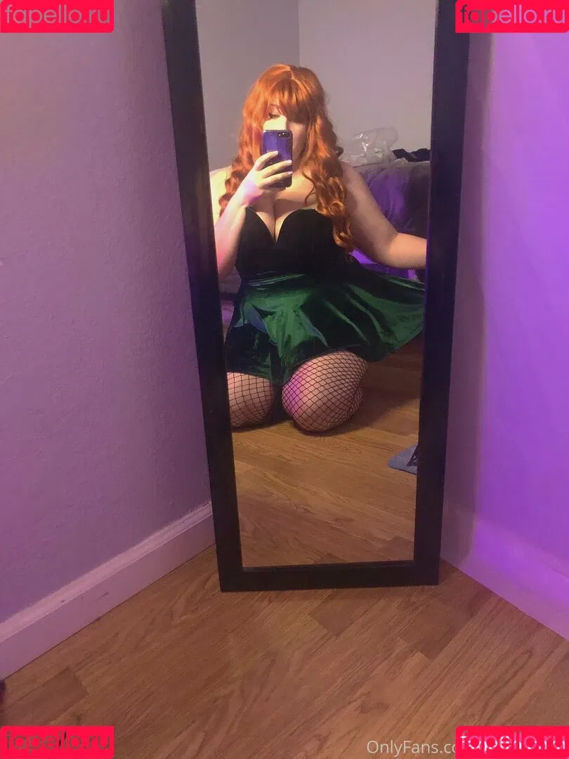 uwutaycos Onlyfans Photo Gallery 
