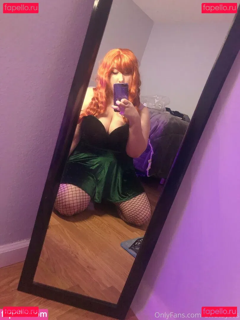 uwutaycos Onlyfans Photo Gallery 