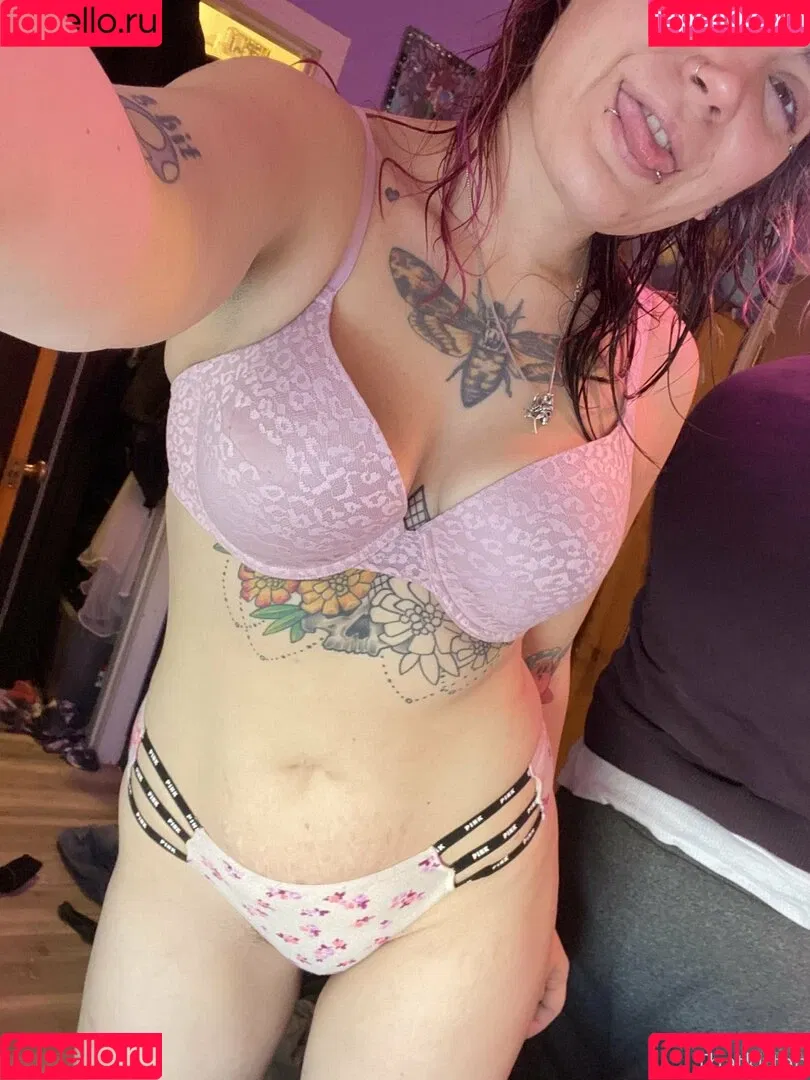 thatkitten2 Onlyfans Photo Gallery 
