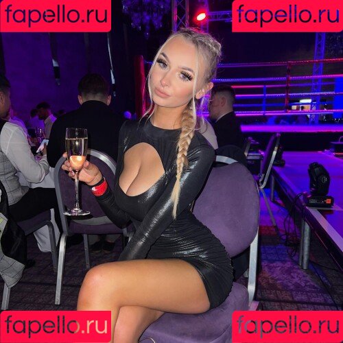 Mimimalthouse Onlyfans Photo Gallery 