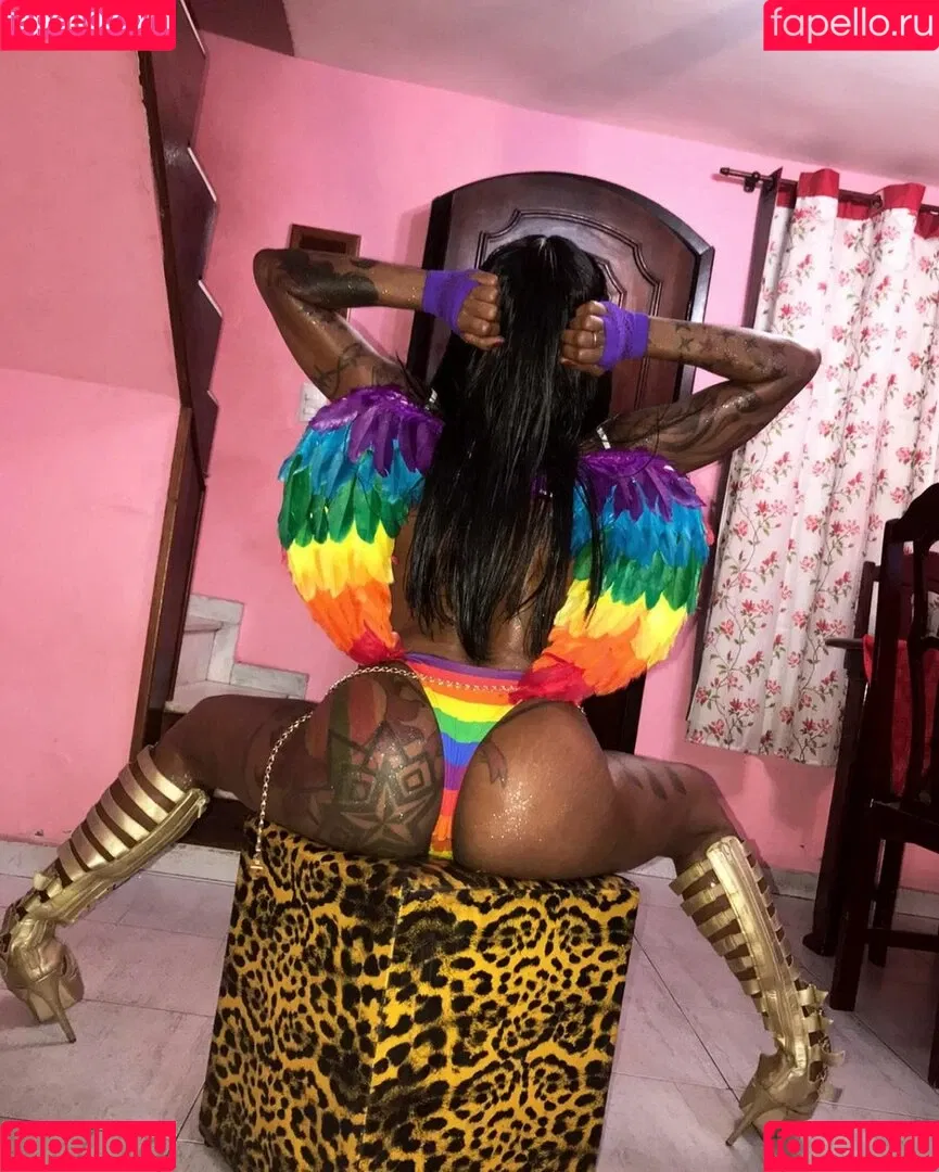 Inês Brasil Onlyfans Photo Gallery 