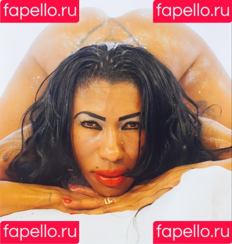 Inês Brasil Onlyfans Photo Gallery 