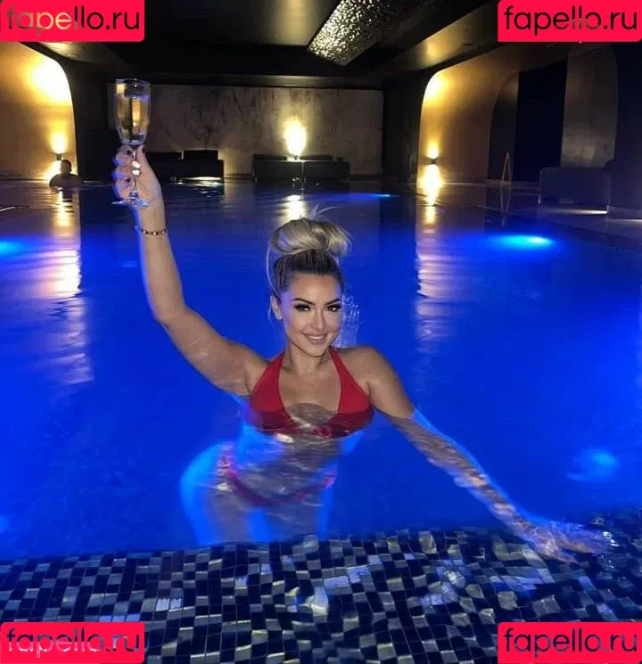 Maltese Girls Onlyfans Photo Gallery 