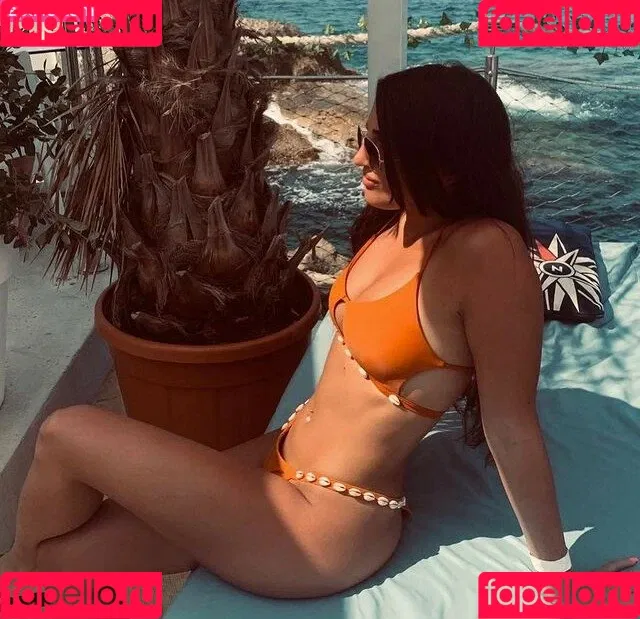 Maltese Girls Onlyfans Photo Gallery 