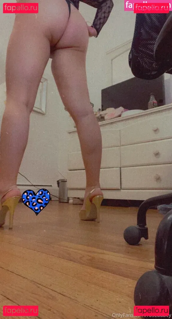 Rosebabey Onlyfans Photo Gallery 