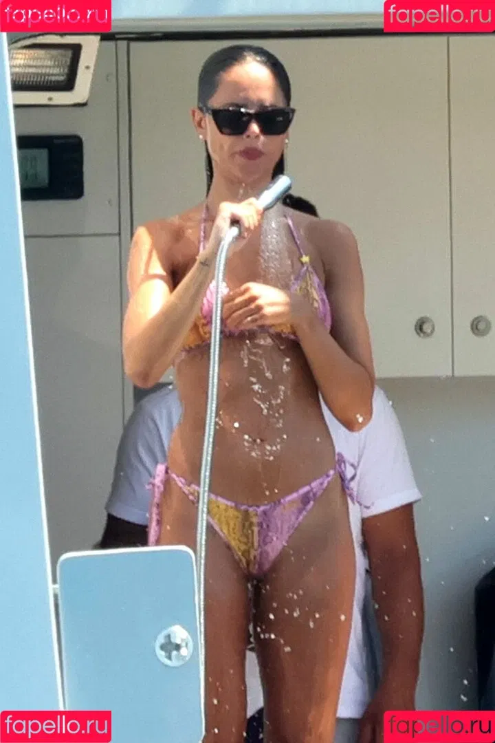 Eiza Gonzalez Onlyfans Photo Gallery 