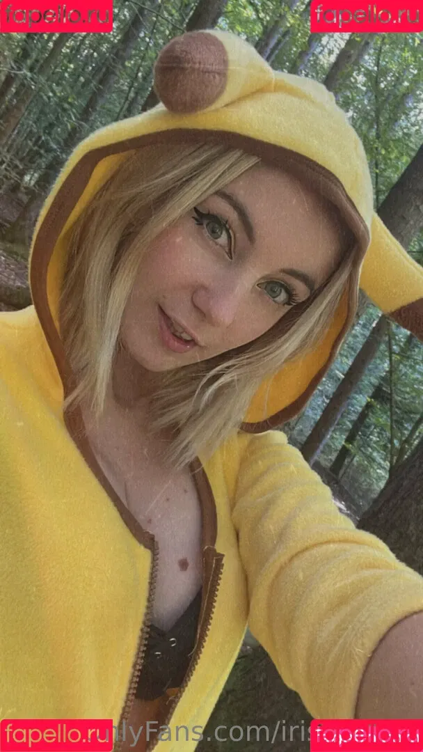 Iris Bloom Onlyfans Photo Gallery 